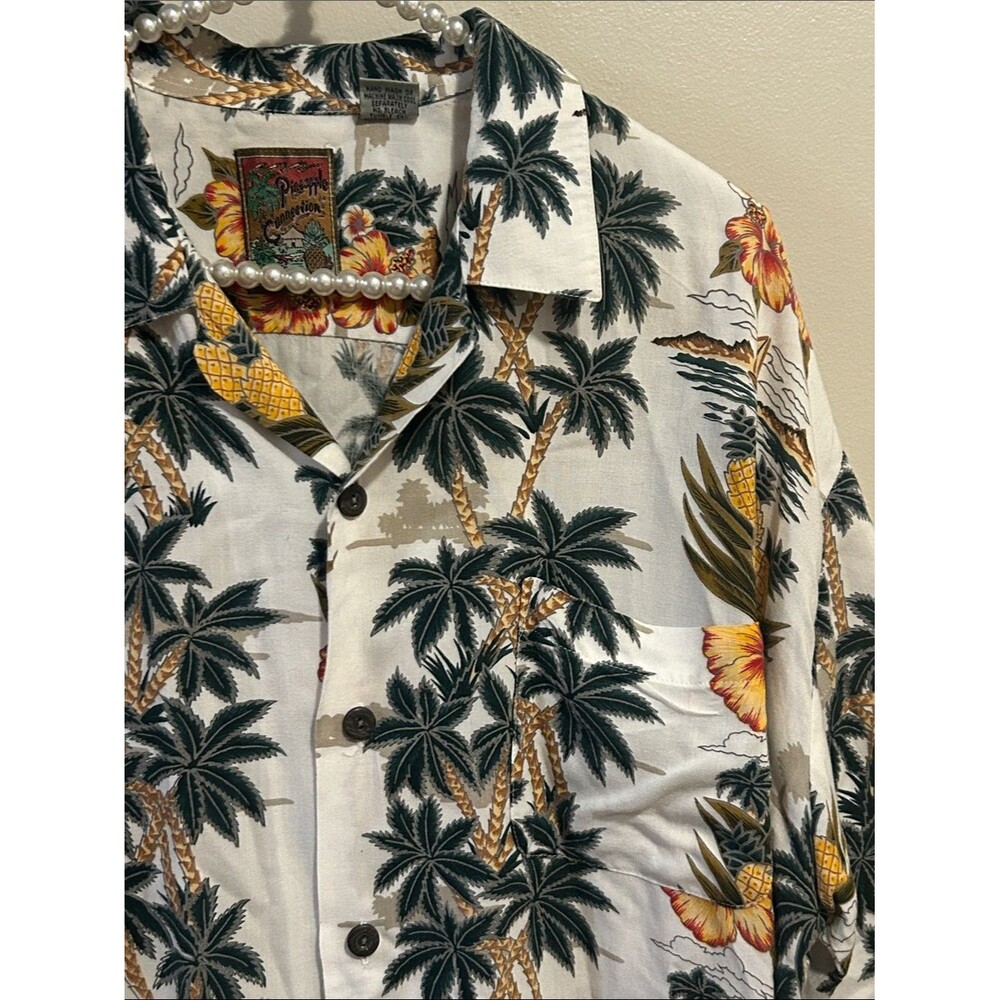 Vintage Pineapple Connection Men's Size L Rayon Hawaiian Aloha Shirt Palm Tree